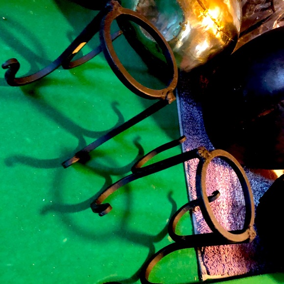 Large candle stand. Heavy metal.! - Picture 2 of 2